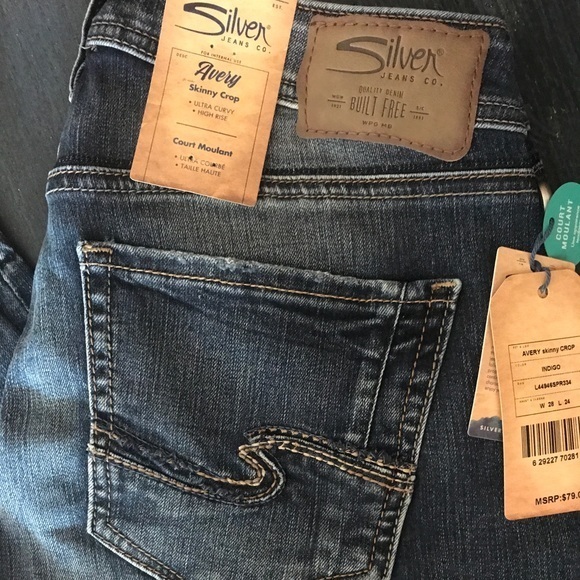 NWT Silver Jeans 👖 Avery Skinny Crop 28 & 29 - Picture 3 of 5
